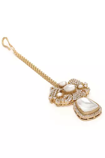 Kundan maang tikka with diamonds