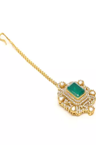 Kundan maang tikka with diamonds & emerald stone