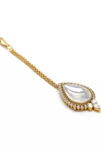 Kundan maang tikka with diamonds