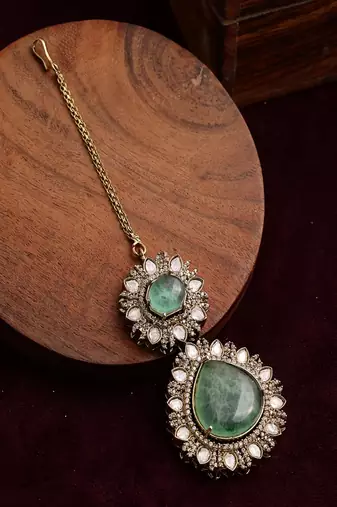 Kundan maang tikka with diamonds & semi precious stone