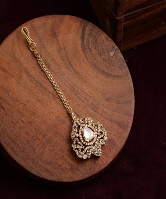Kundan maang tikka with diamonds 2