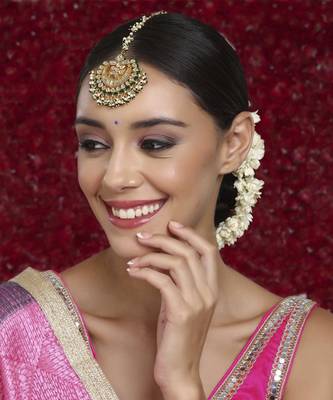 Meenakari and pearl kundan maang tikka 1