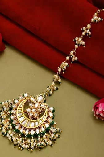 Meenakari and pearl kundan maang tikka