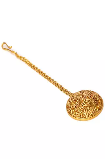Golden maang tikka