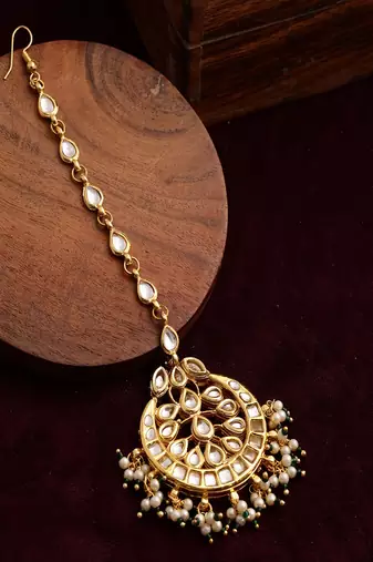 Kundan chand maang tikka