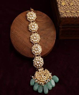 Kundan maang tikka 2