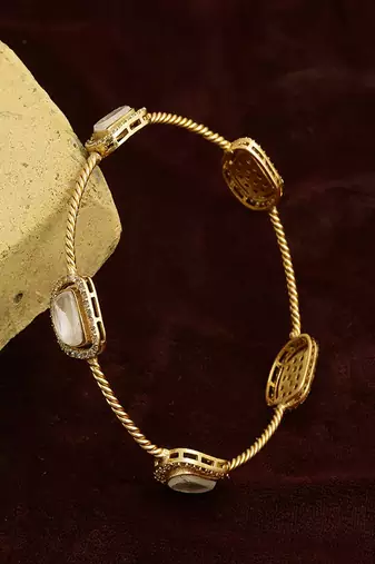 Kundan bangle