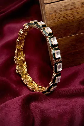 Kundan and meenakari bangle
