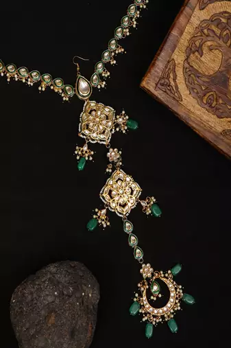 Kundan and stone hair braid (chotti)