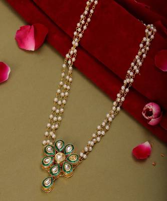 Meenakari kundan choker in pearl strings 2