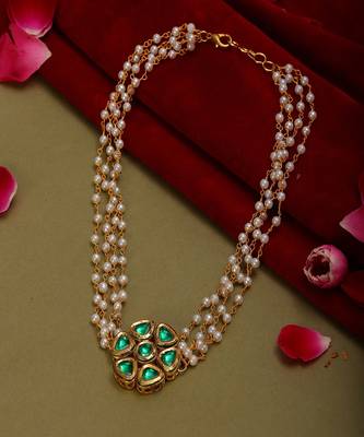 Meenakari kundan choker in pearl strings 1
