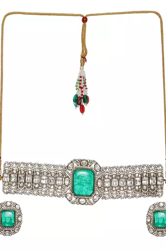 Emerald stone with diamonds and mossainite choker and studs