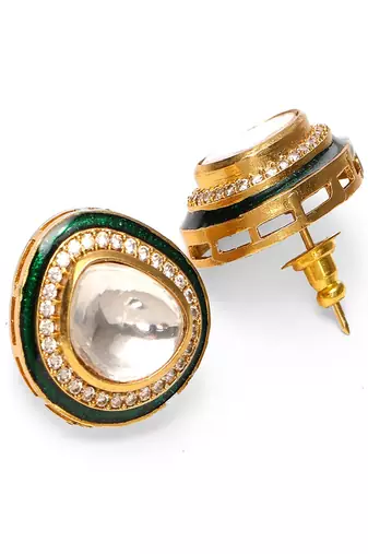 Hasli neckpiece with studs