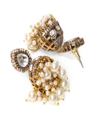 Kundan and mossainite choker in pearls with matching jhumki earrings 5