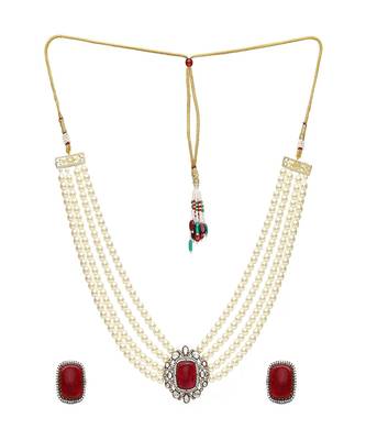 Maroon stone and mossainite kundan in pearls with matching studs 3