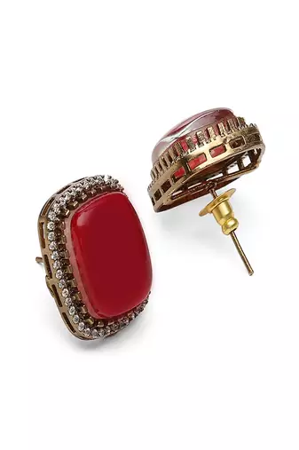 Maroon stone and mossainite kundan in pearls with matching studs