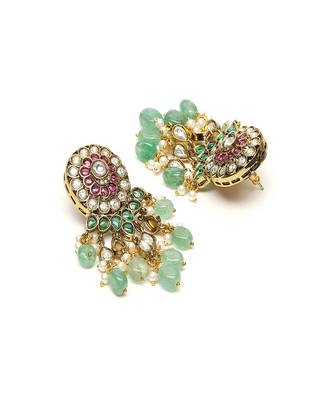 Precious handcrafted stone neckpiece with emeralds 5