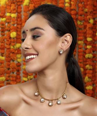 Hasli with kundan & mossainite & matching studs 1
