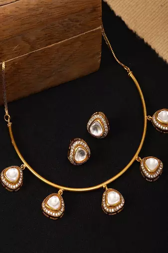 Hasli with kundan & mossainite & matching studs