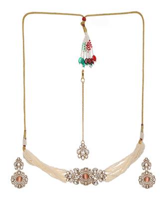 Stone and mossainite kundan in pearls with matching earrings and maang tikka 3