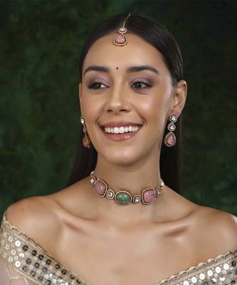 Multi stone and mossainite kundan choker with matching earrings and maang tikka 1