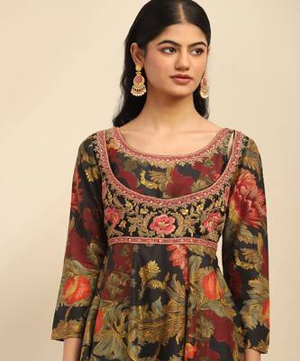 Green flower bloom anarkali kurta with pant and dupatta 4