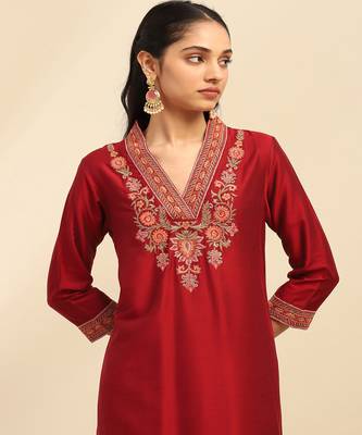Red scarlette kurta with pant and dupatta 4
