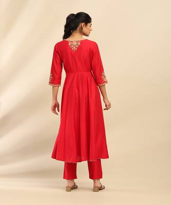 Red samaira anarkali kurta with churidar and dupatta 3