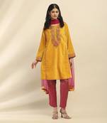 Yellow rania velvet kurta with pant and dupatta