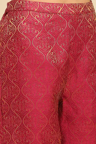 Yellow rania velvet kurta with pant and dupatta