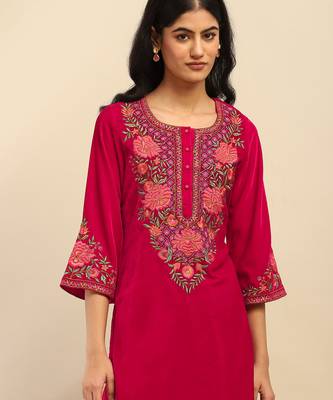 Fuchsia rania velvet kurta with salwar and dupatta 3