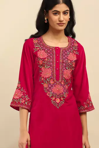 Fuchsia rania velvet kurta with salwar and dupatta