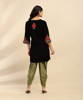 Black rania velvet kurta with salwar and dupatta 4