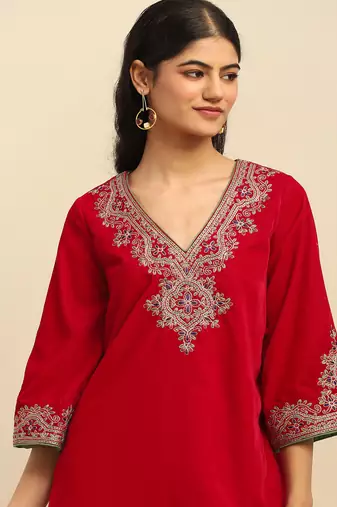 Magenta roobab velvet kurta with churidar and dupatta