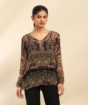 Black tanishqa peasant top with camisole 1