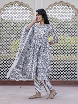 women grey floral print anarkali kurta bottom and dupatta set 2