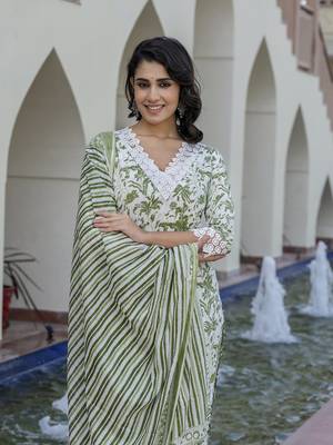 women green and off white floral print straight kurta bottom dupatta set 4