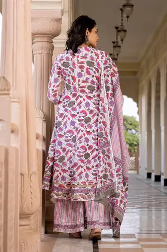 women pink and off white a-line kurta bottom and dupatta set