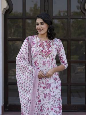 women pink and white zari work straight kurta bottom and dupatta set 1