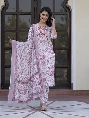 women pink and white zari work straight kurta bottom and dupatta set 5