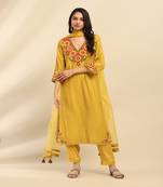 Lime green flora kurta with pant and dupatta