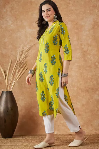 Green printed cotton v neck kurtas and kurtis