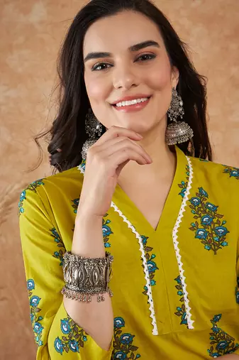 Green printed cotton v neck kurtas and kurtis