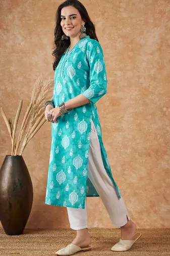 Blue printed cotton v neck kurtas and kurtis