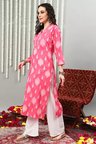 Pink printed cotton v neck kurtas and kurtis