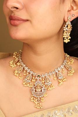 Matte gold and pearl necklace with goddess pendant 1