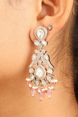 Kundan necklace set with pink accents 3