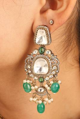 American diamond choker set with green accents 3