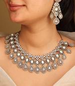 Elegant Kundan Necklace Set with Earrings