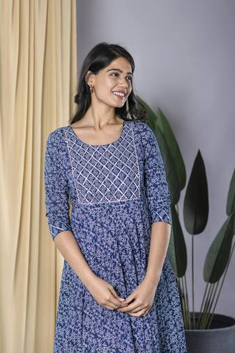 Jaitpuriya printed gotta patti dress